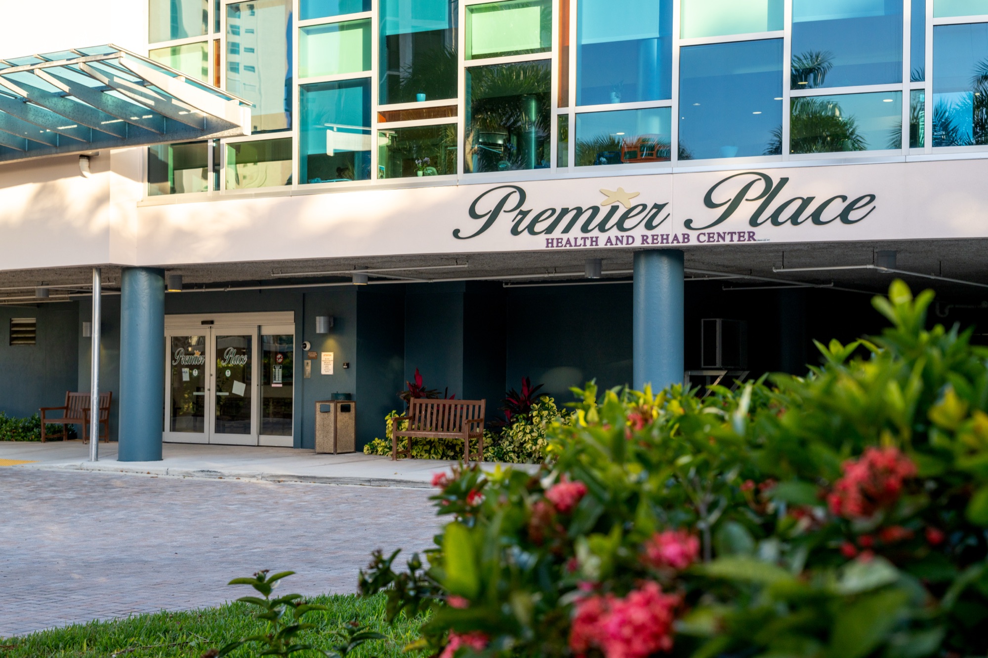 Premier Place Building exterior at The Glenview